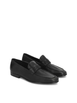 Minimalistyczne loafersy ze skóry