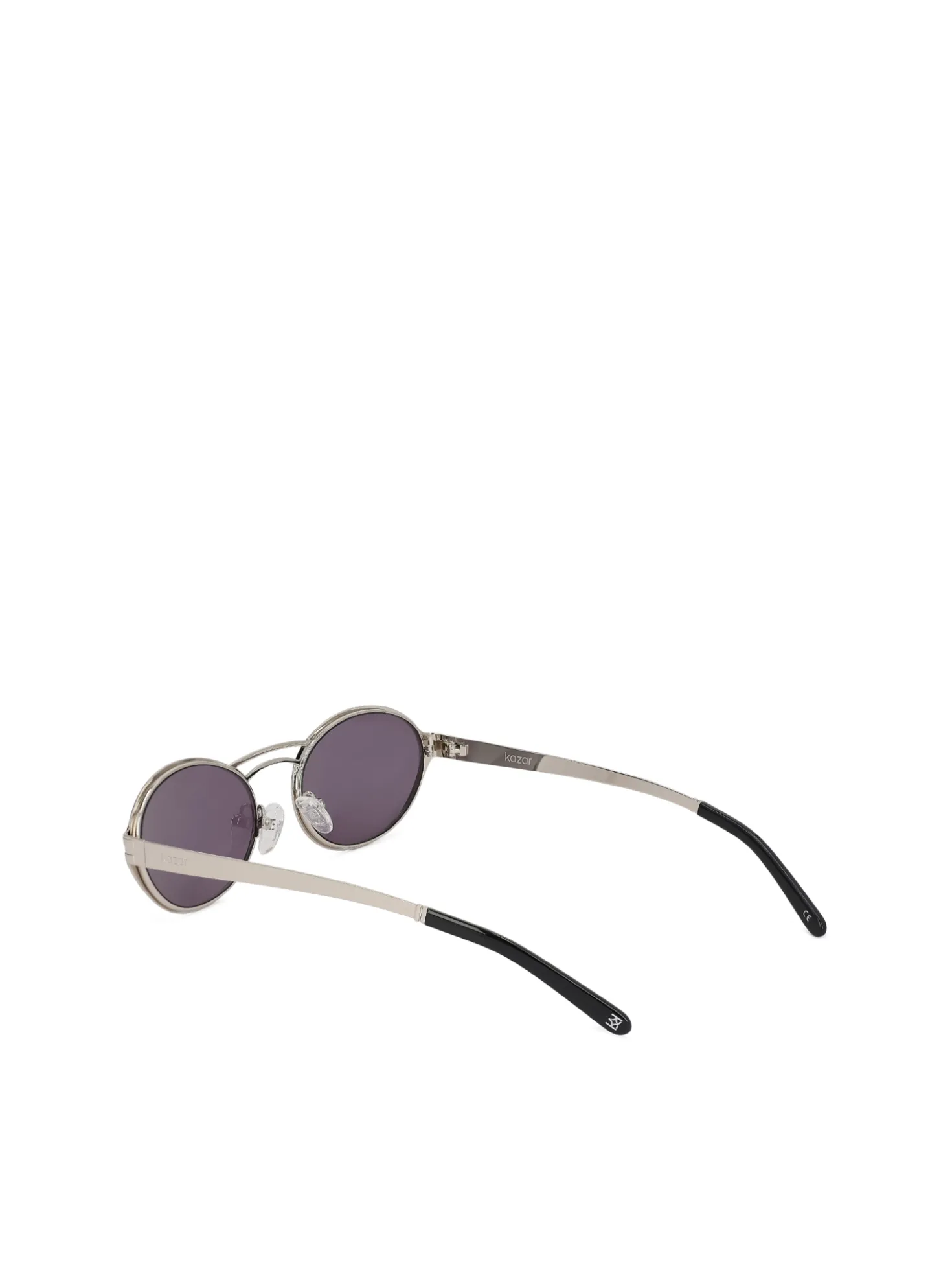 Minimalistyczne okulary przeciwsłoneczne z metalową oprawą