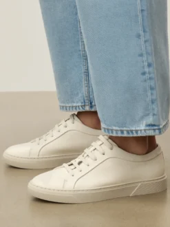 Męskie sneakersy ze skóry naturalnej w odcieniu złamanej bieli