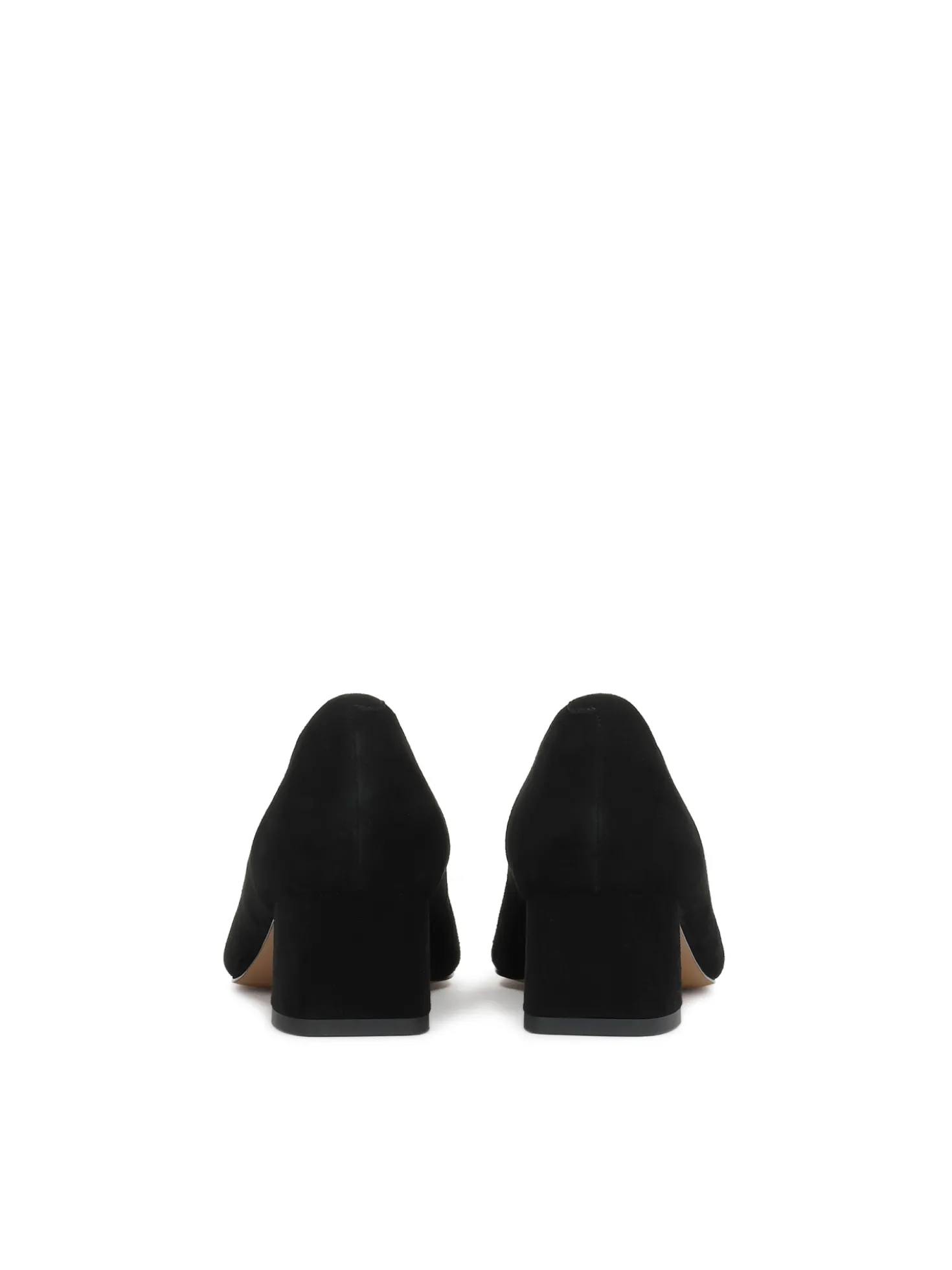 Niskie zamszowe czółenka peep toe