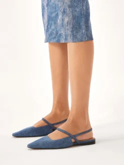 Płaskie czółenka denim z wydłużonym noskiem