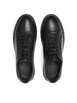 Ponadczasowe czarne sneakersy męskie z licowej skóry