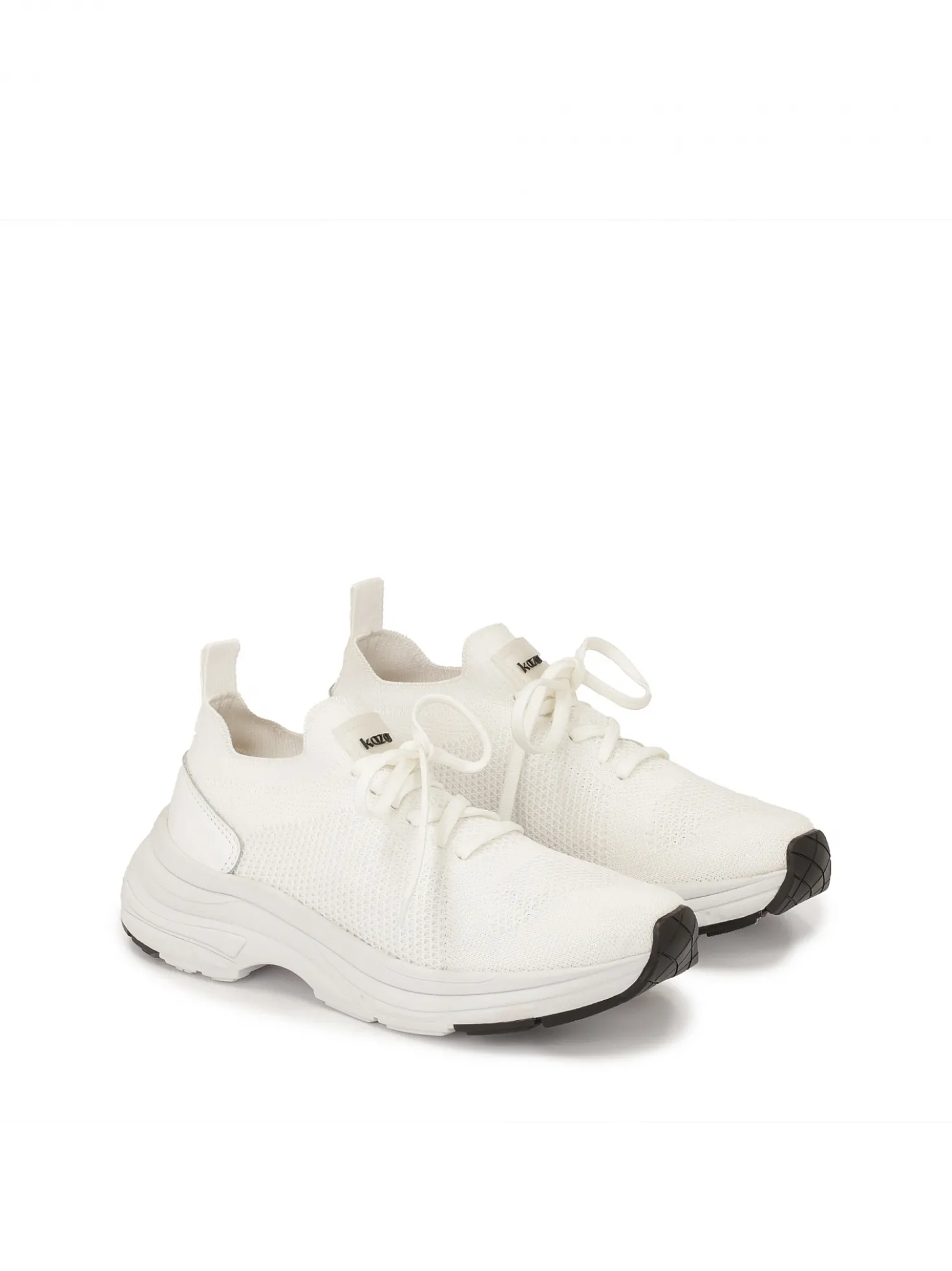 Przewiewne białe sneakersy z tkaniny