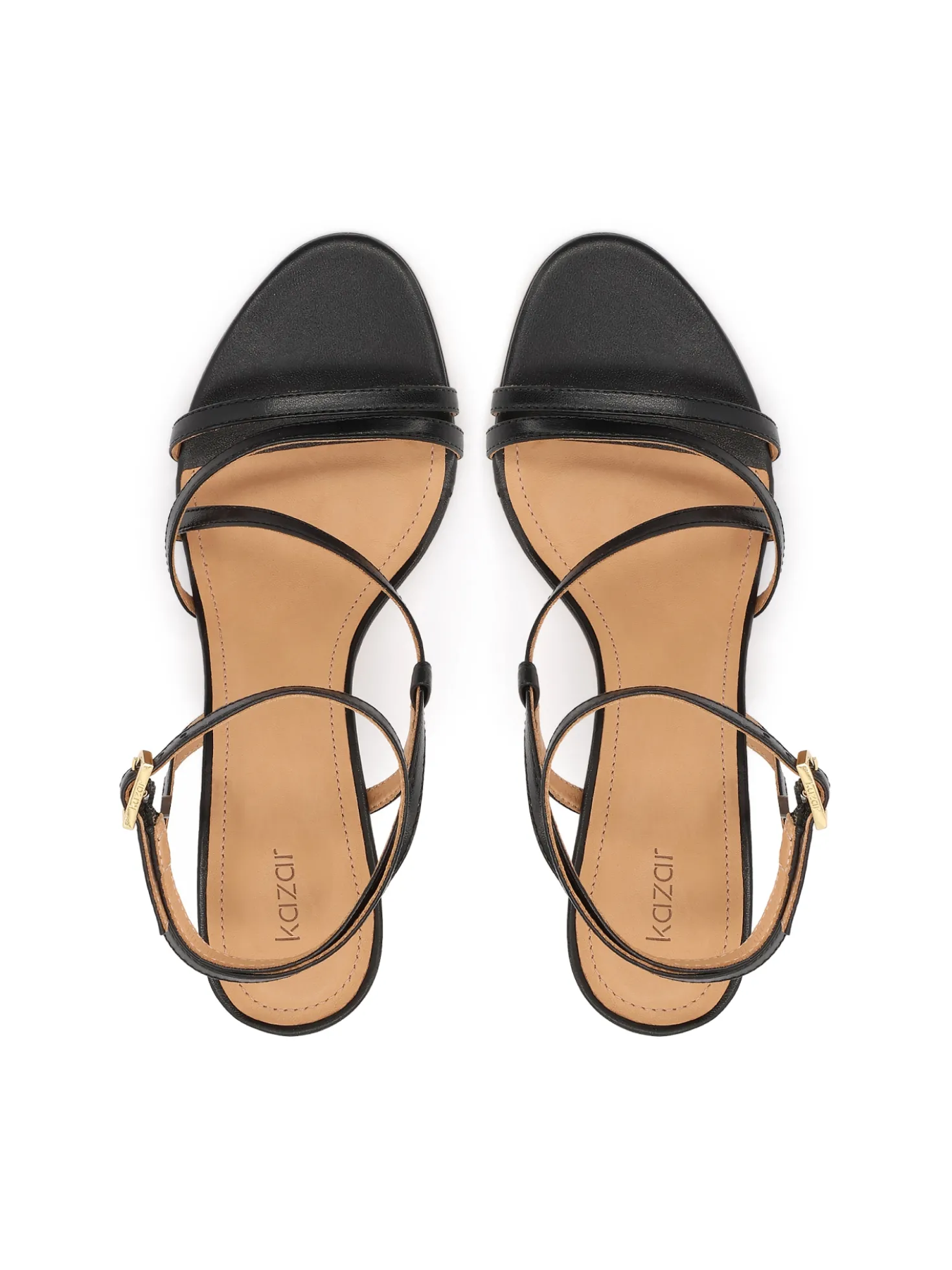 Sandały z paskami oplatającymi stopę