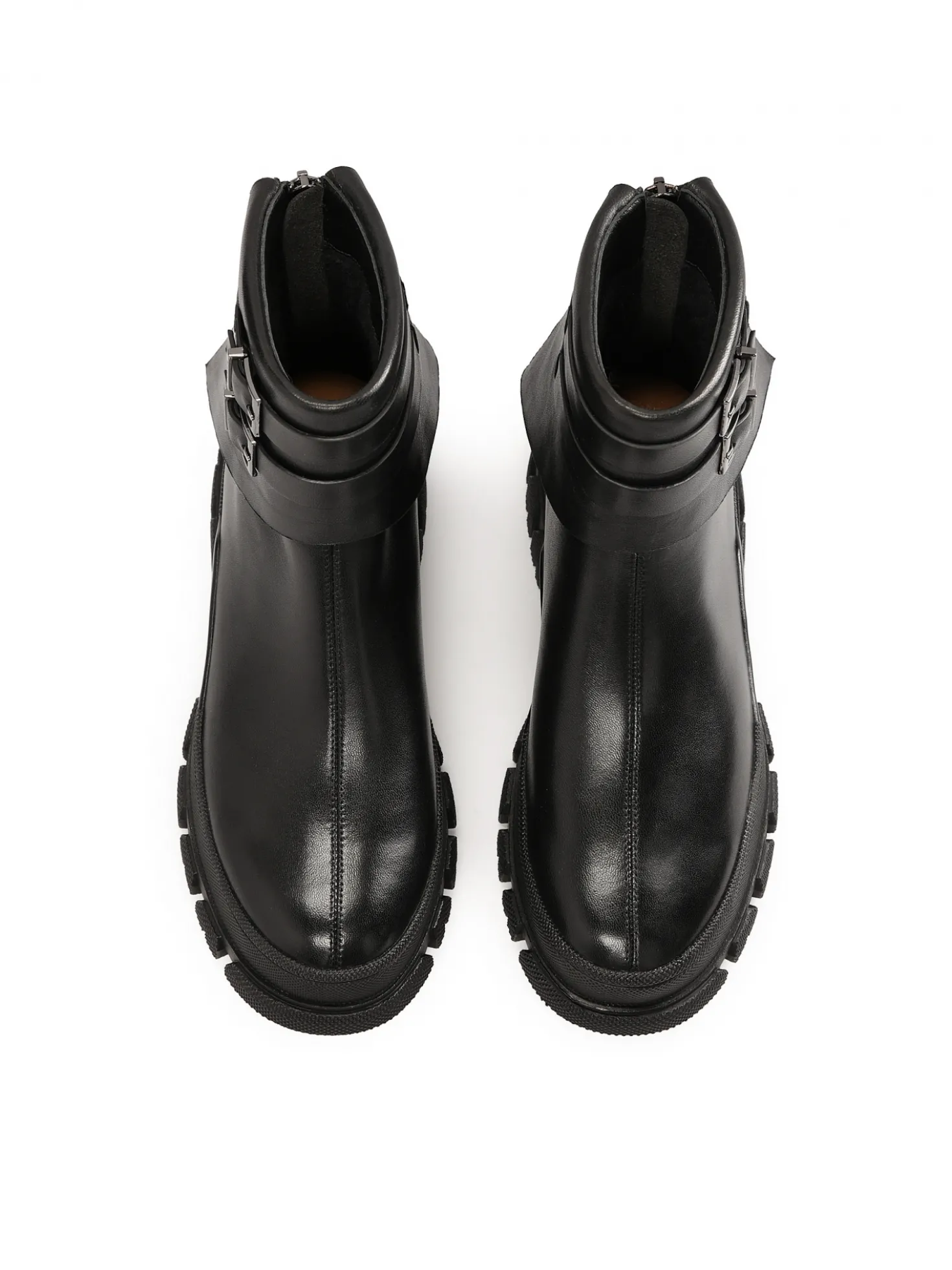 Skórzane botki z wywiniętą cholewką
