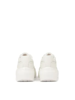 Skórzane sneakersy w białym kolorze