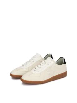 Sneakersy skórzane z kontrastową piętą