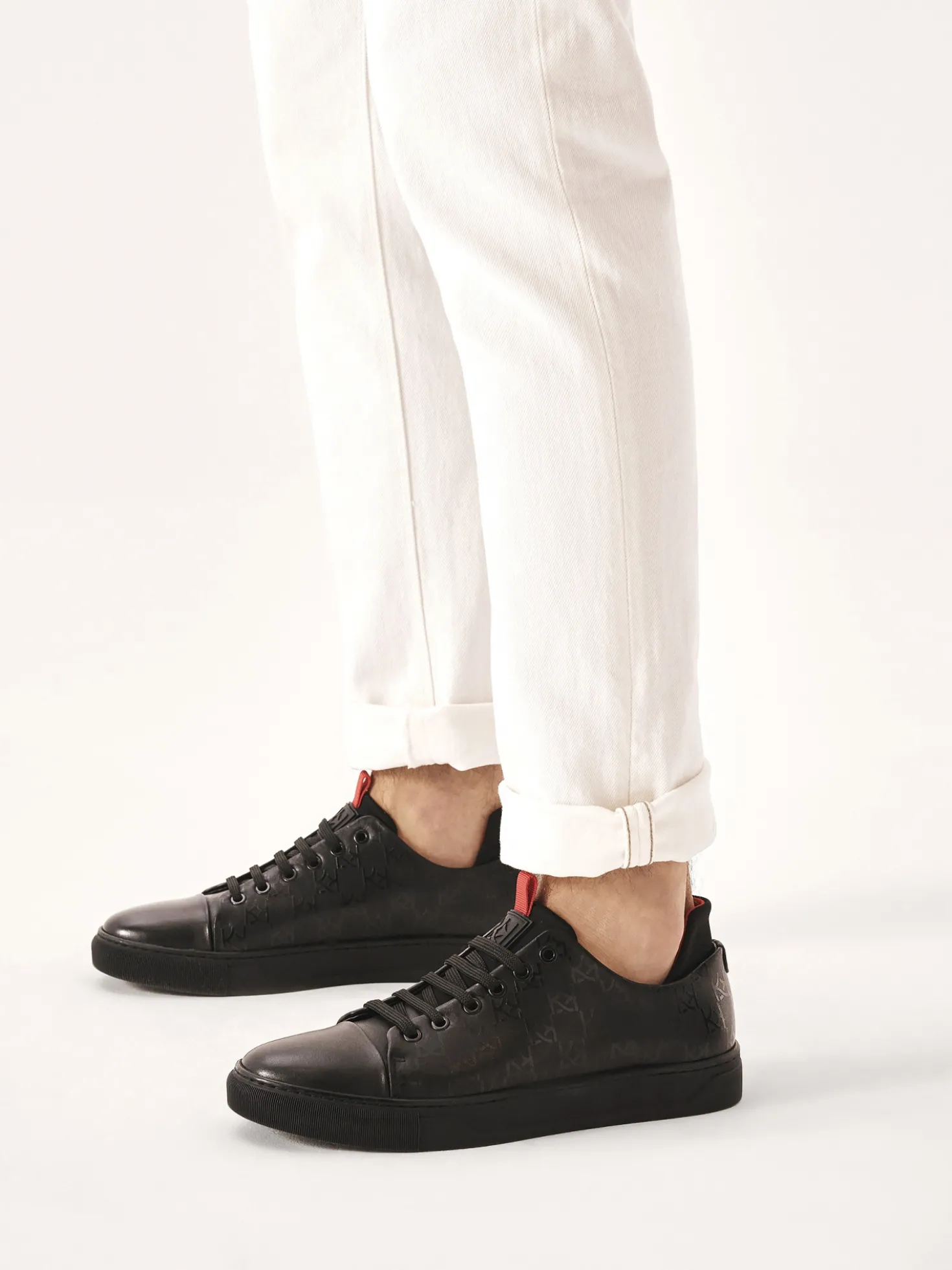 Sneakersy w monogramy z wysokim zapiętkiem