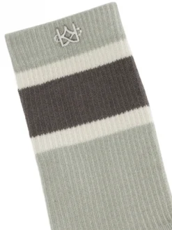 Szare skarpety z małym monogramem