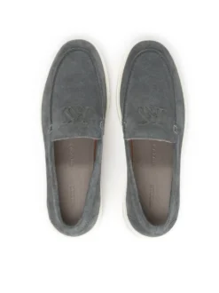 Szare zamszowe loafersy na podeszwie typu sneakers