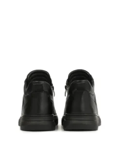 Sznurowane sneakersy męskie z pikowaniem