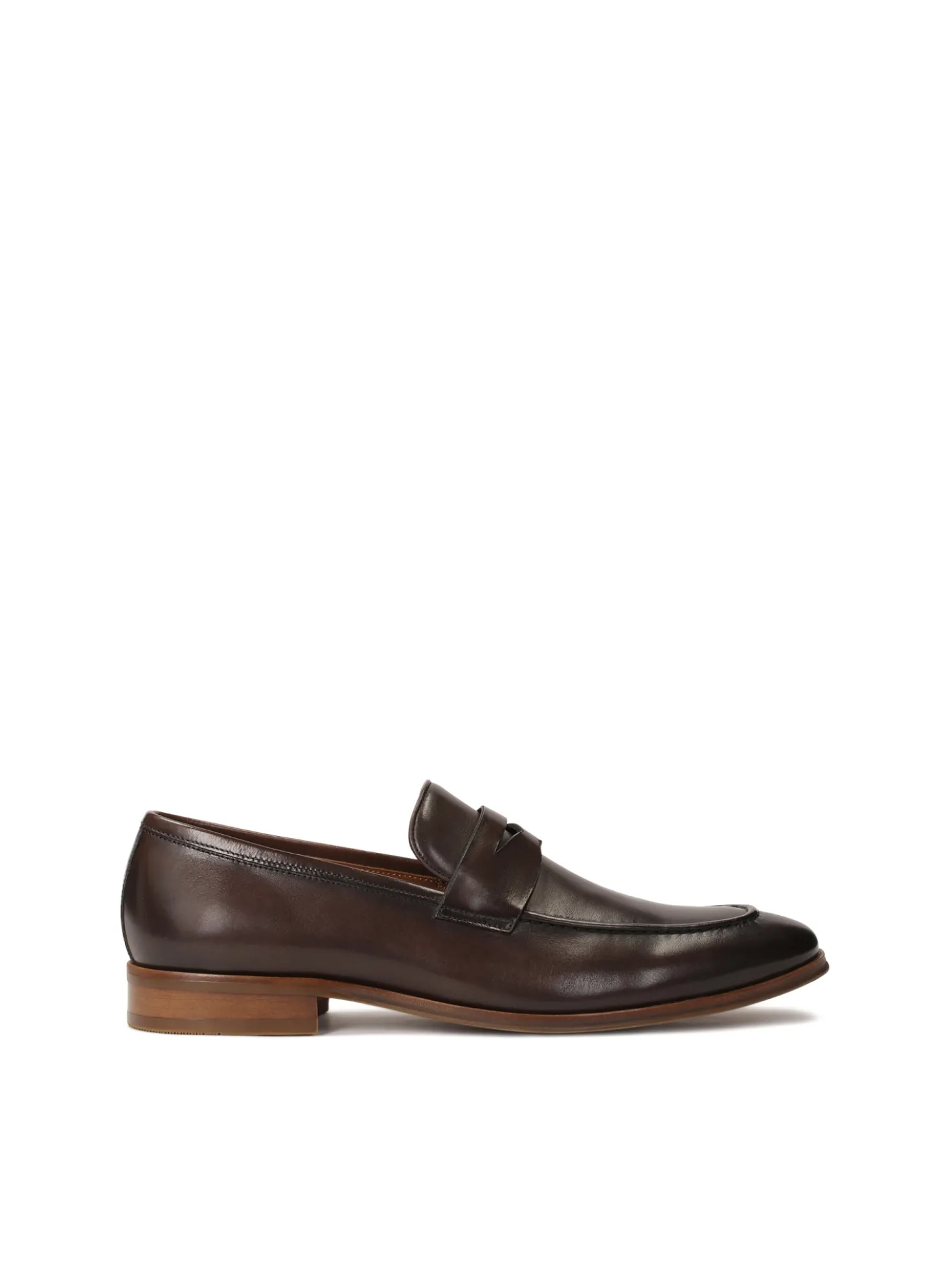 Wizytowe brązowe loafersy z cieniowaną cholewką