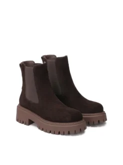 Zamszowe botki typu Chelsea boots