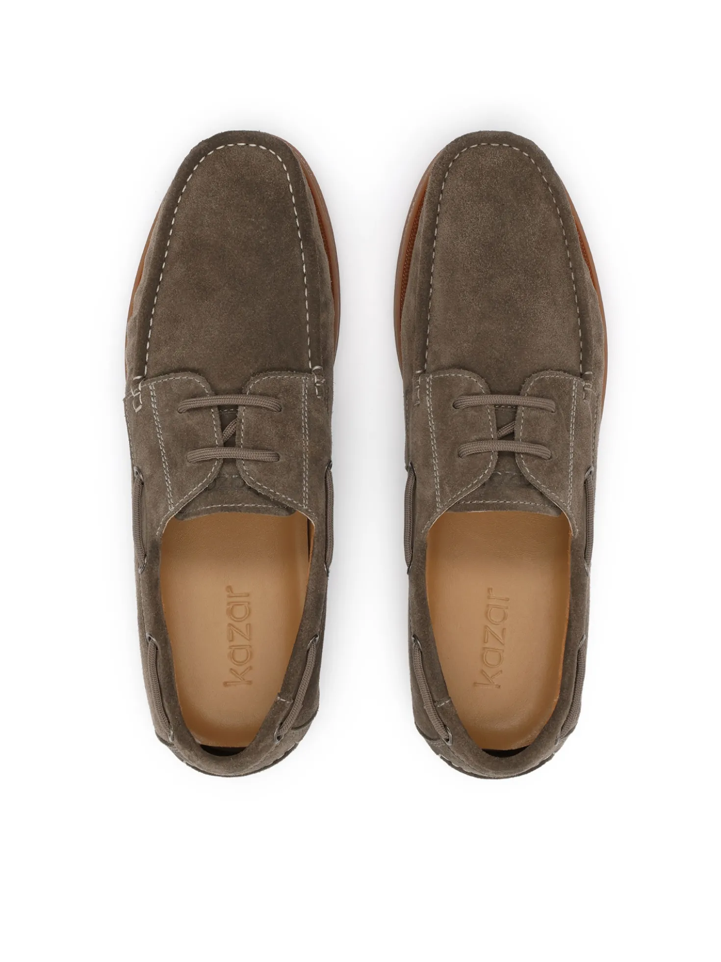 Zamszowe buty typu boat shoes