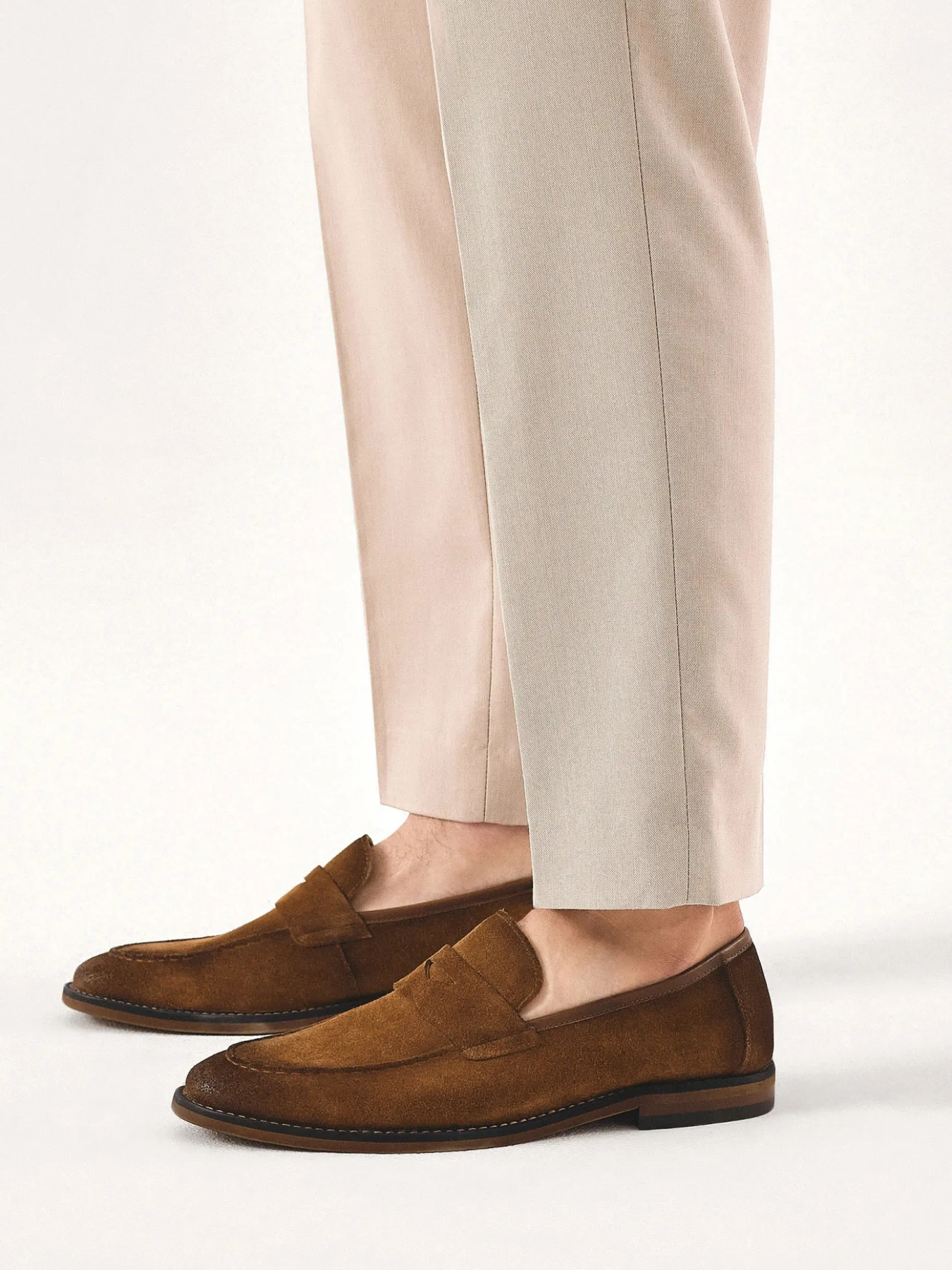 Zamszowe loafersy w brązowym kolorze