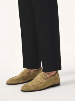 Zamszowe loafersy z kolekcji Limited Edition