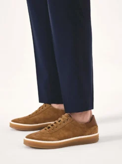 Zamszowe sneakersy w brązowym kolorze