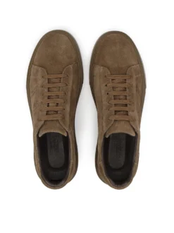 Zamszowe sneakersy z ozdobnymi przeszyciami