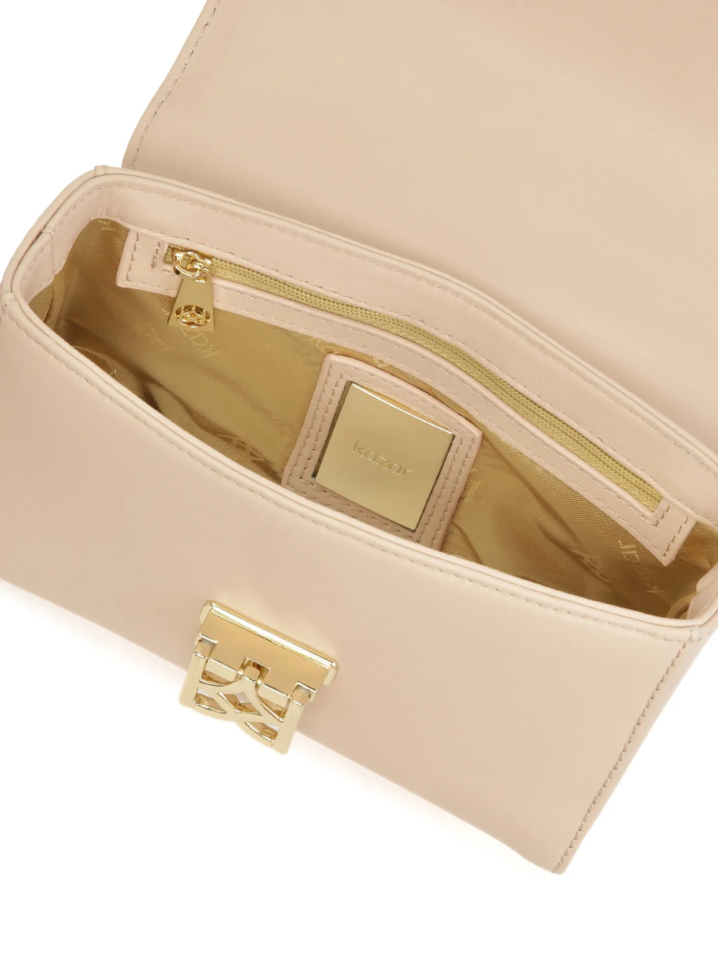 Zgrabna torebka z dekoracyjnym zapięciem